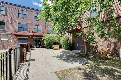 Winnipeg Apartments Photo 1