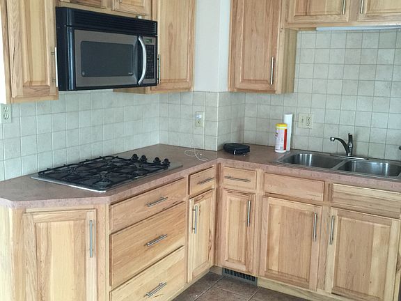 5th image of 1383 Parkview Dr #I