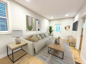 220 Bremen St, Boston, MA
