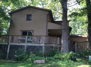 11 White Oak Hl, Weaverville, NC 28787