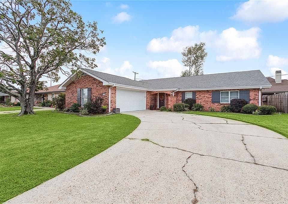 1st image of 110 Linda Ct