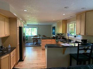 5803 SW Luradel Ct, Portland, OR 97219