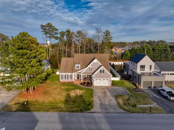 135 Cornwall Rd, Rehoboth Beach, DE 19971
