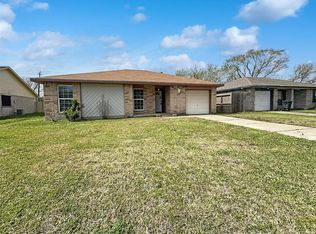 8627 Deep Valley Dr, Houston, TX 77044