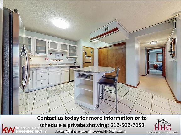 4th image of 66 9th St Unit 1903