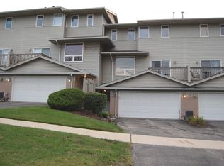 479 River Bend Rd UNIT 103, Naperville, IL 60540