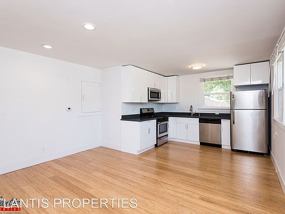 5th image of 683 Live Oak Ave APT 03