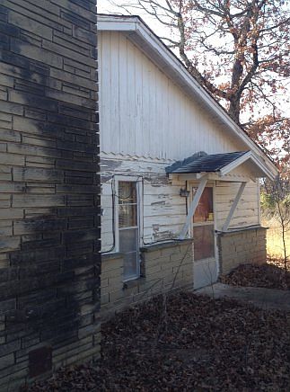 1st image of 124 E Babock St