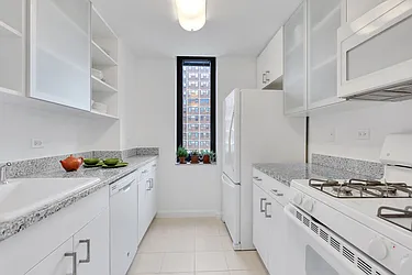 Rented by Cooper & Cooper Real Estate