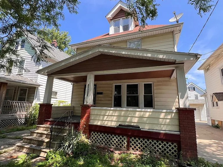 15403 School Ave — Photo 1
