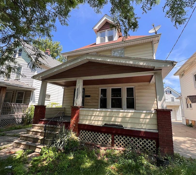 1st image of 15403 School Ave