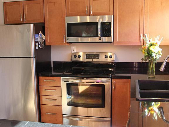 3rd image of 750 Powderhorn Ln APT C-4