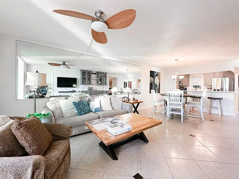 7920 Sun Island Dr S #102 — Photo 17