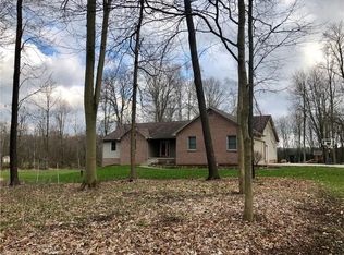 489 E Easton Rd, Creston, OH 44217