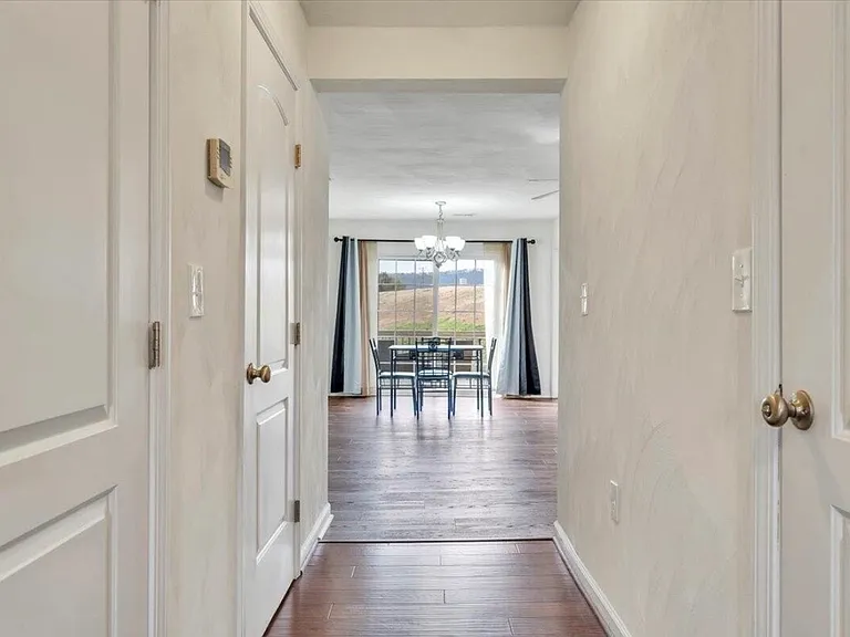 6810 Village Green Dr — Photo 3
