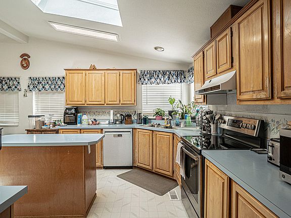 3rd image of 5592 Foley Ln
