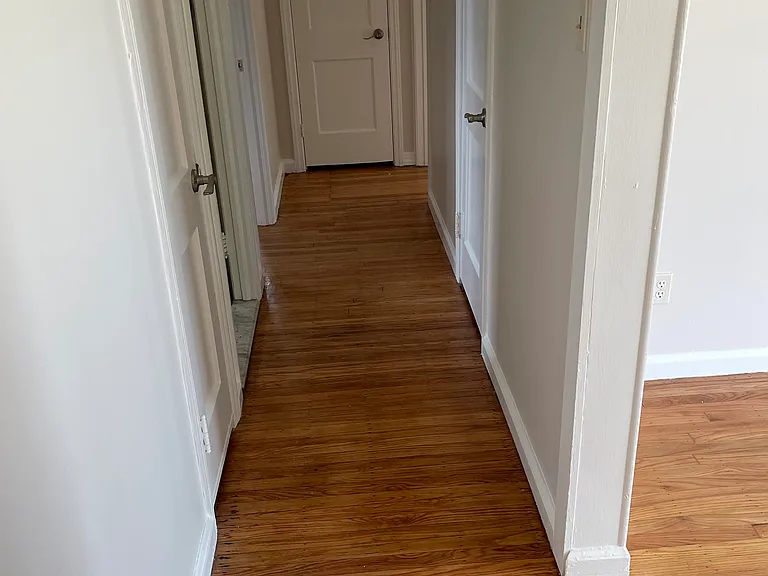 42 Farnsworth Ave — Photo 4