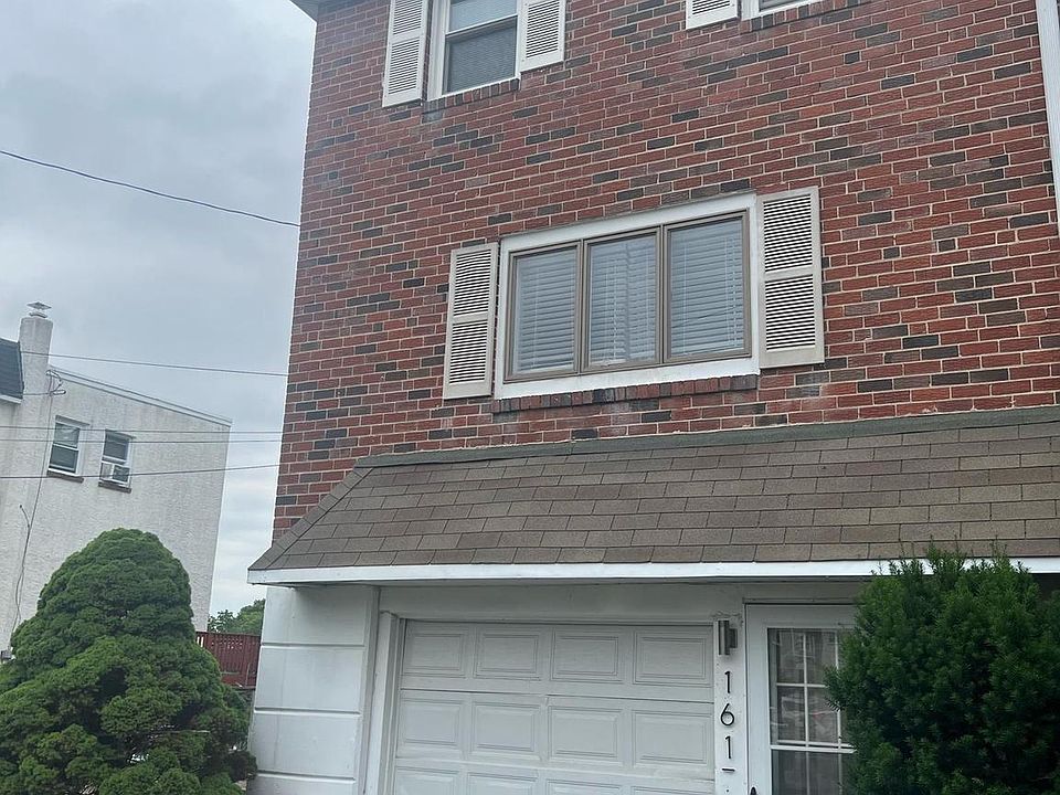 2nd image of 1617 High St