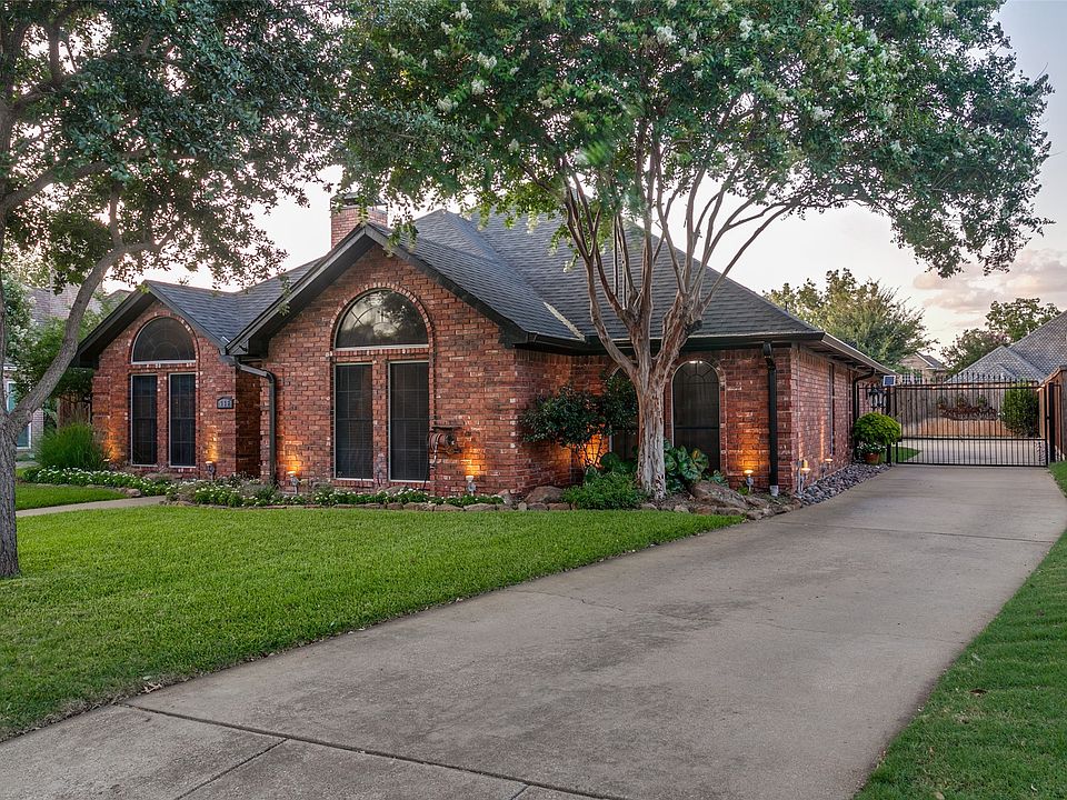 1st image of 336 Shadow Wood Ln