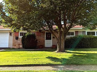53 Idlewild Rd, Levittown, PA 19057