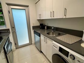 1604 Drexel Ave, Miami Beach, FL