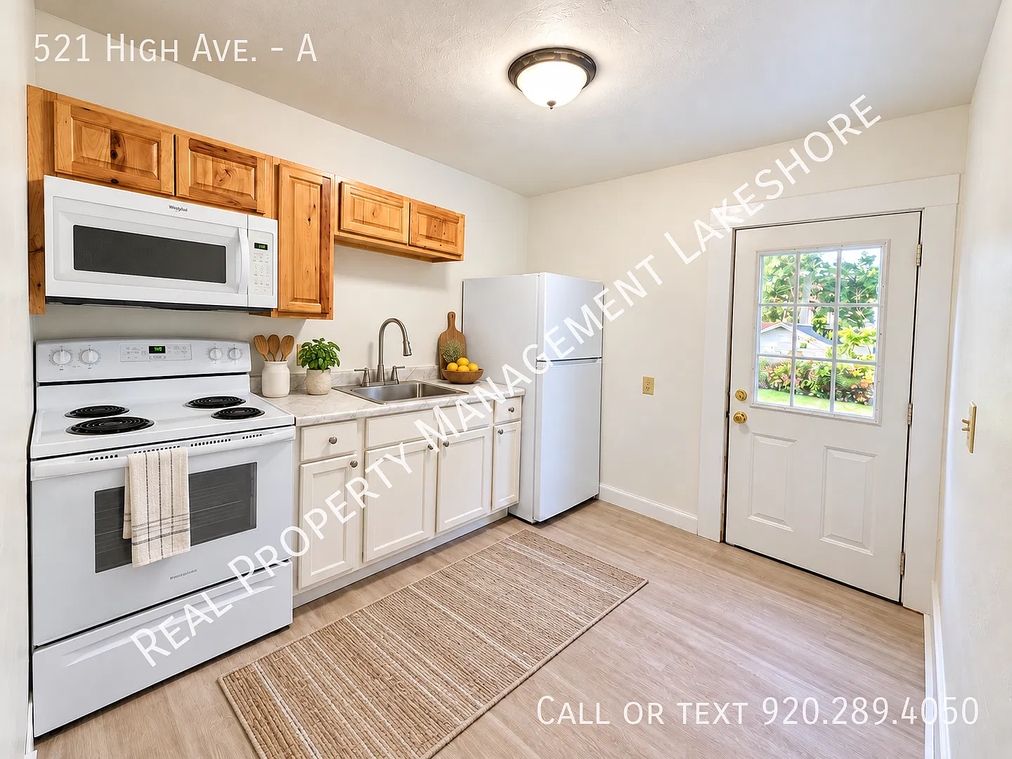 Bright & Spacious 3-Bedroom Home Near UWOshkosh + Flexible Office/4th Bedroom — Photo 3