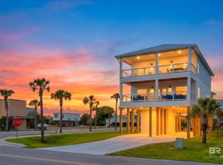 390 E 1st Ave, Gulf Shores, AL 36542