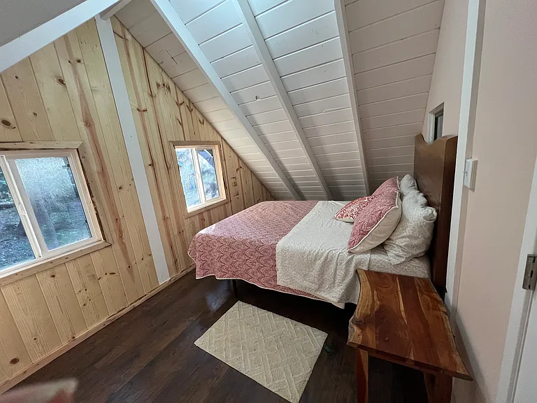 689 Knoll Dr — Photo 35