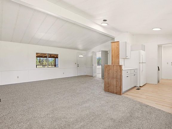 5th image of 7670 Adams Drive Way
