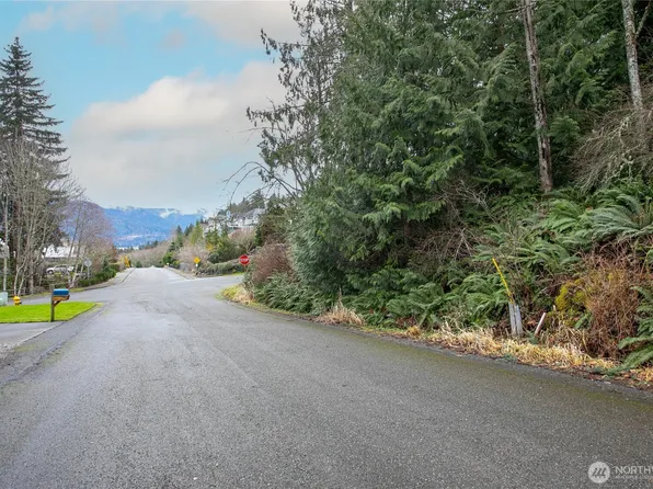 4826 Lewis Avenue, Bellingham, WA 98229