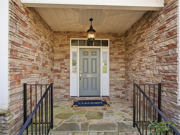 5th image of 103 Oak Crest Cir