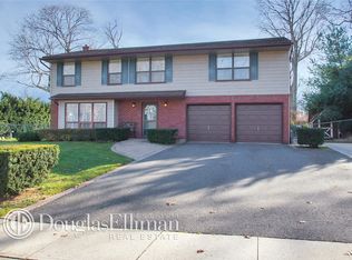 47 Apple Tree Dr, Hauppauge, NY 11788