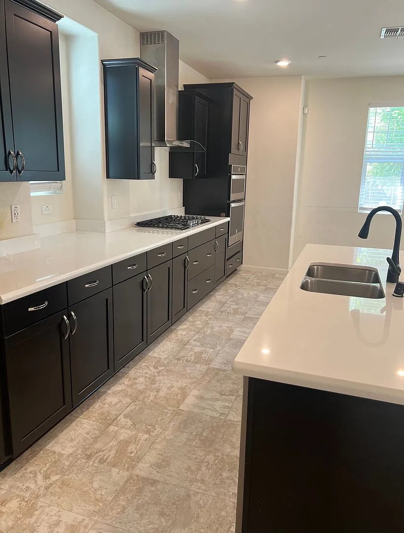 Available Now! - 9911 Del Surf Ln, Elk Grove - 4Bx3B — Photo 3