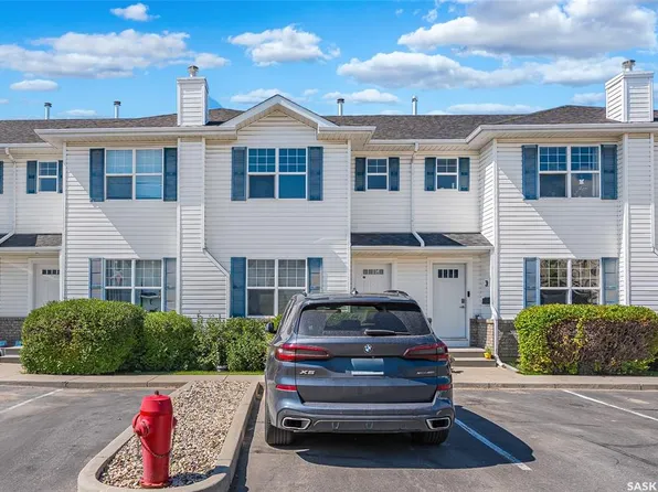 UNIT 30-102 Pawlychenko LANE, Saskatoon, SK S7V 1G9
