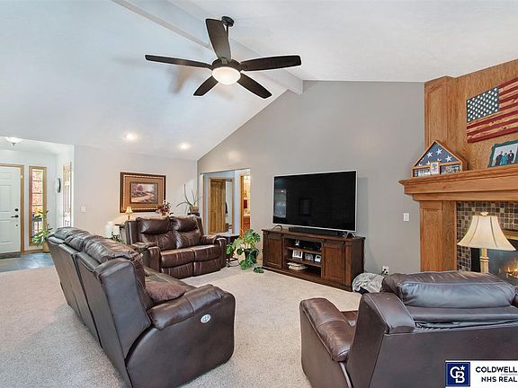 4th image of 7701 S 70th St