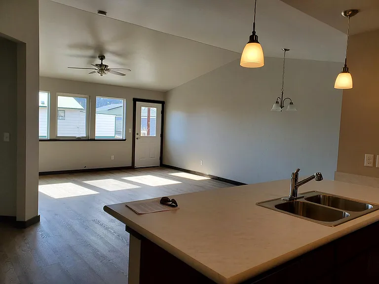 1372 Destiny Ln — Photo 5