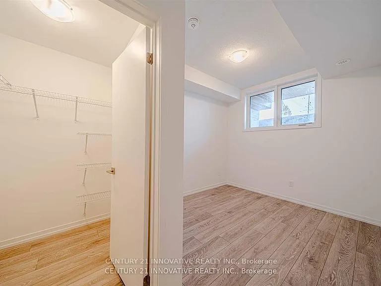 16 Lytham Green Cir #10 — Photo 29