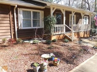 1546 Ember Cir, Snellville, GA 30078