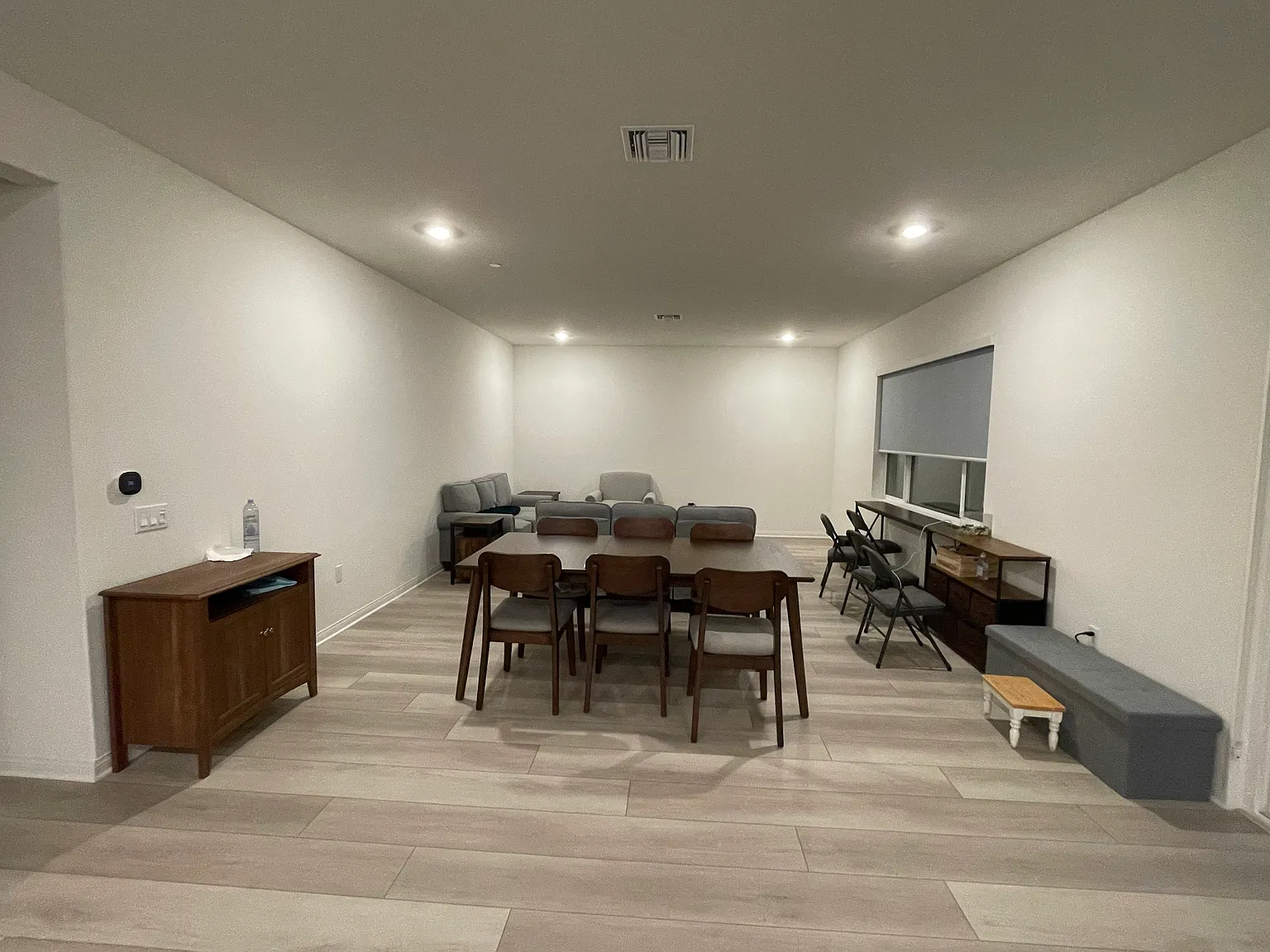 Seeding Palace Cir, Riverside — Photo 3