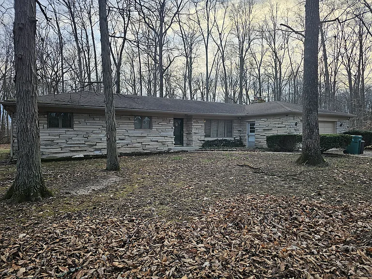 5528 S County Road 600 E — Photo 1