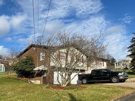 3rd image of 65 Fernwood St