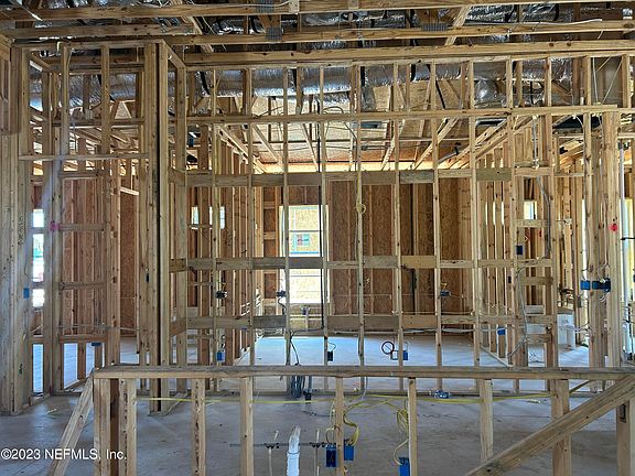 5th image of 368 SEAGROVE Drive
