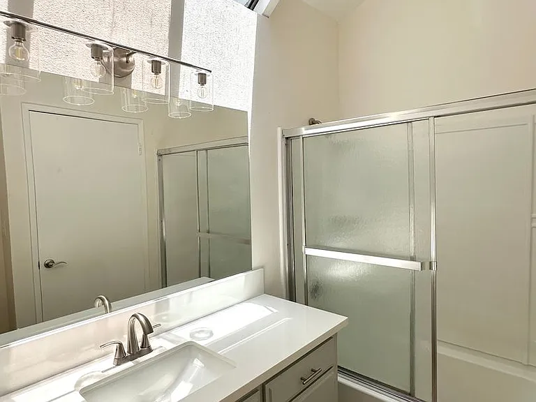 9939 Topanga Canyon Blvd — Photo 67