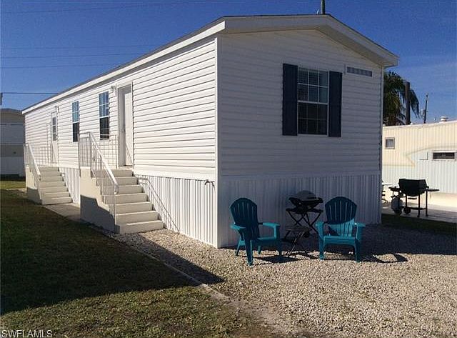 1st image of 19 Helen Ln