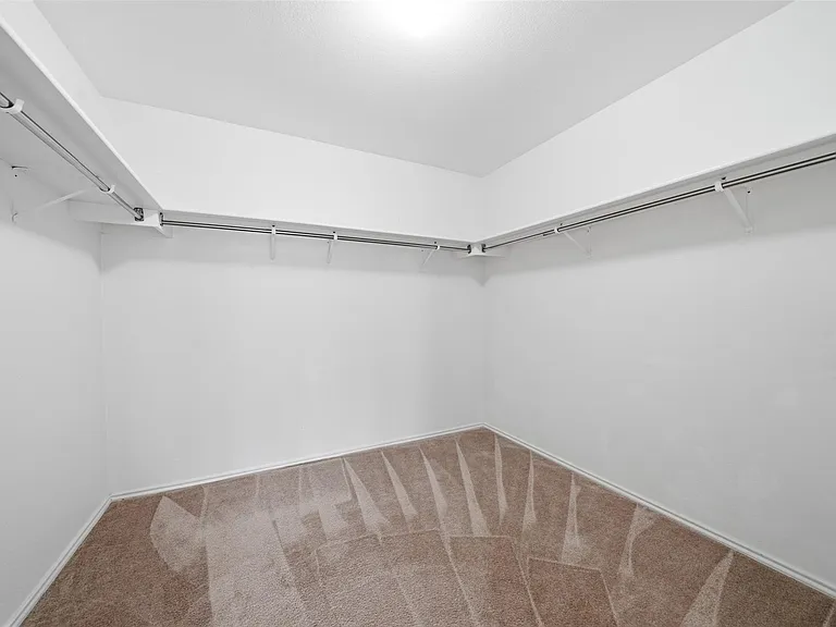 1304 Irene Dr — Photo 30