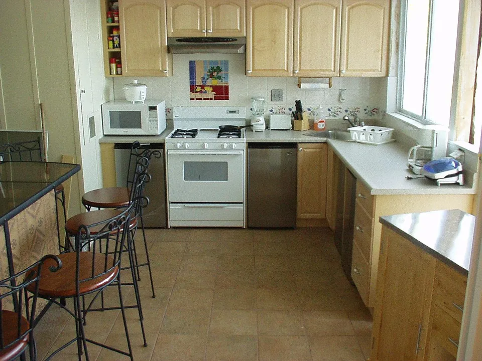 5489 Dorothy Dr