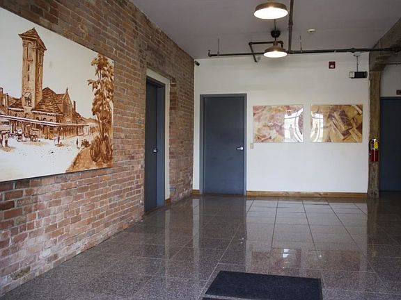 3rd image of 21 N Depot St Suite 4W