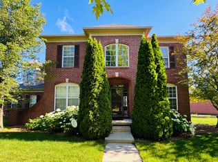 50042 Black Horse Ln, Canton, MI 48188
