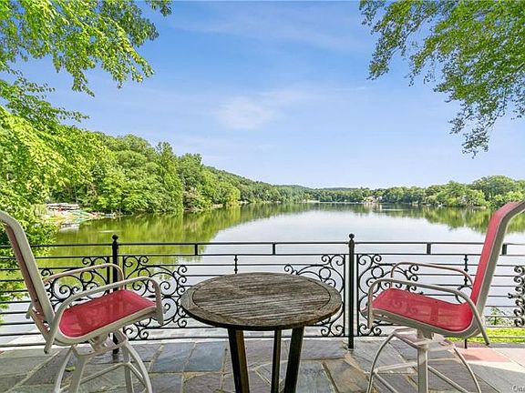 5th image of 209 Lake Dr