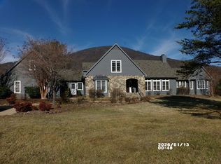 27 Black Walnut Ln, Nellysford, VA 22958